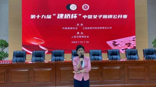 女人av在线