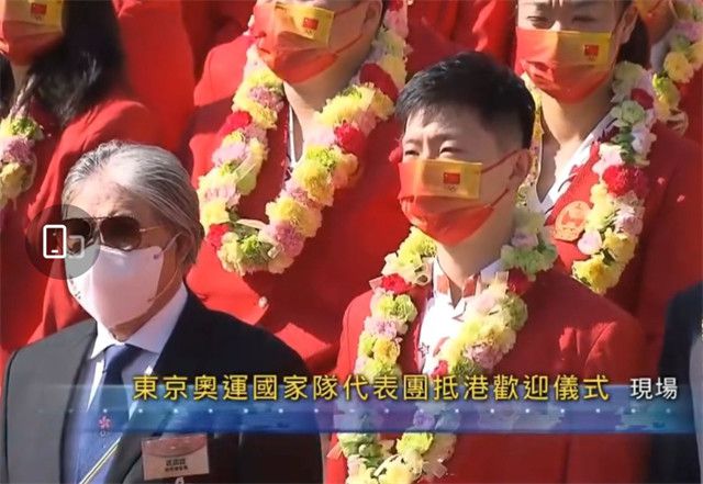 女人100裸体女人丝不挂