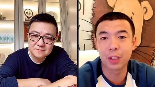 在浴室里漂亮的妻子
