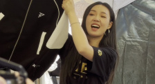 美女不穿